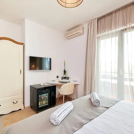 Oda ve Kahvaltı Boutique Luna