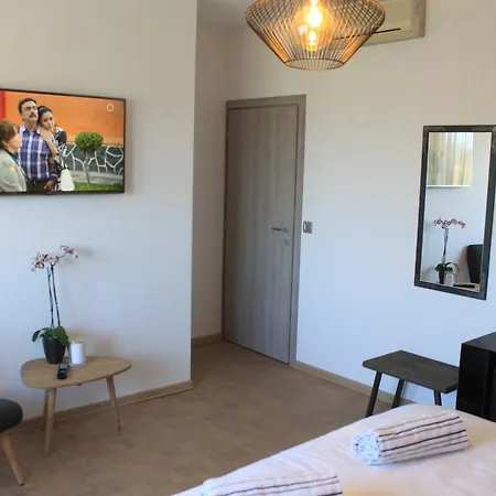 Boutique Luna Bed & Breakfast 3*