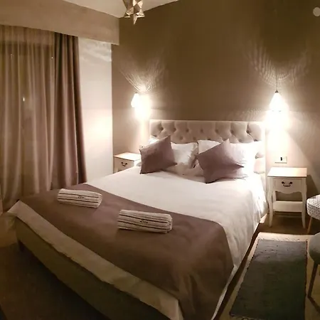 Boutique Luna 住宿加早餐酒店 乌马格