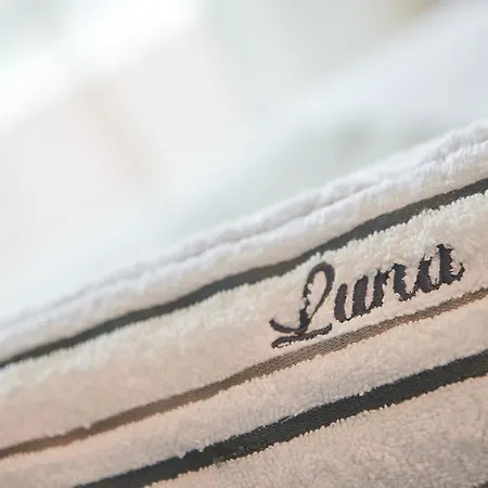 Boutique Luna 住宿加早餐酒店 乌马格