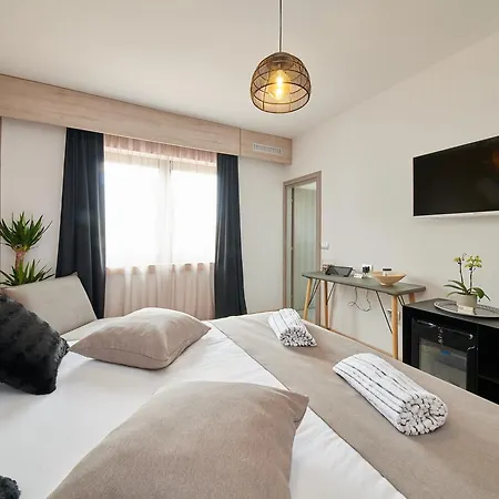 Boutique Luna Bed & Breakfast 3*